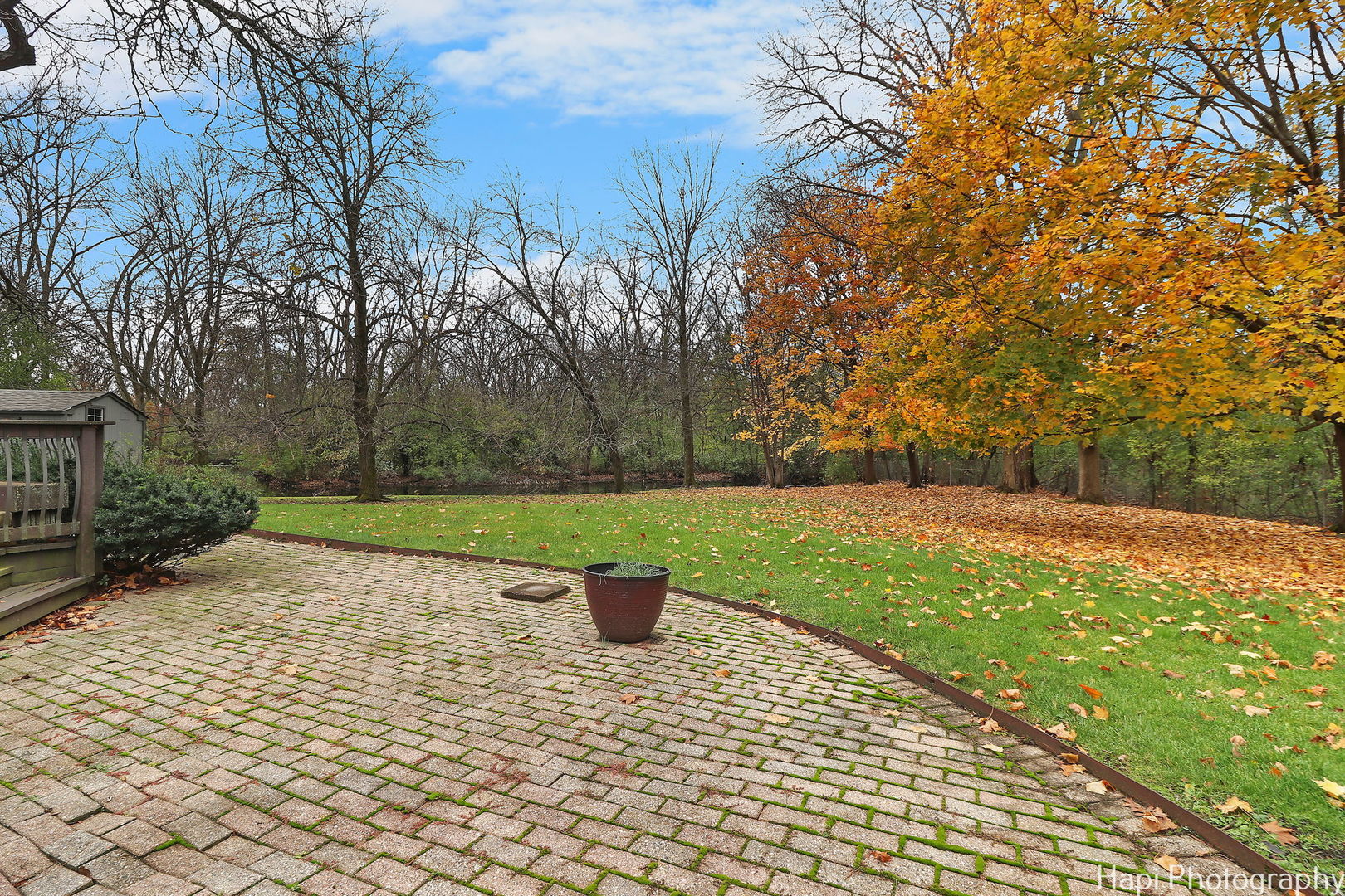 11 Lakewood Drive, Bannockburn, IL 60015