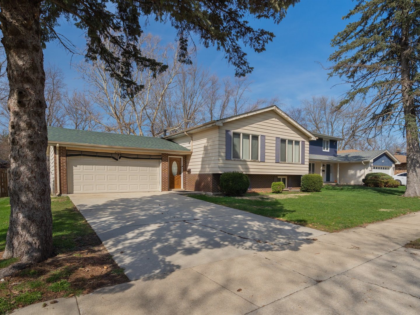 4242 Pinewood Lane, Matteson, IL 60443