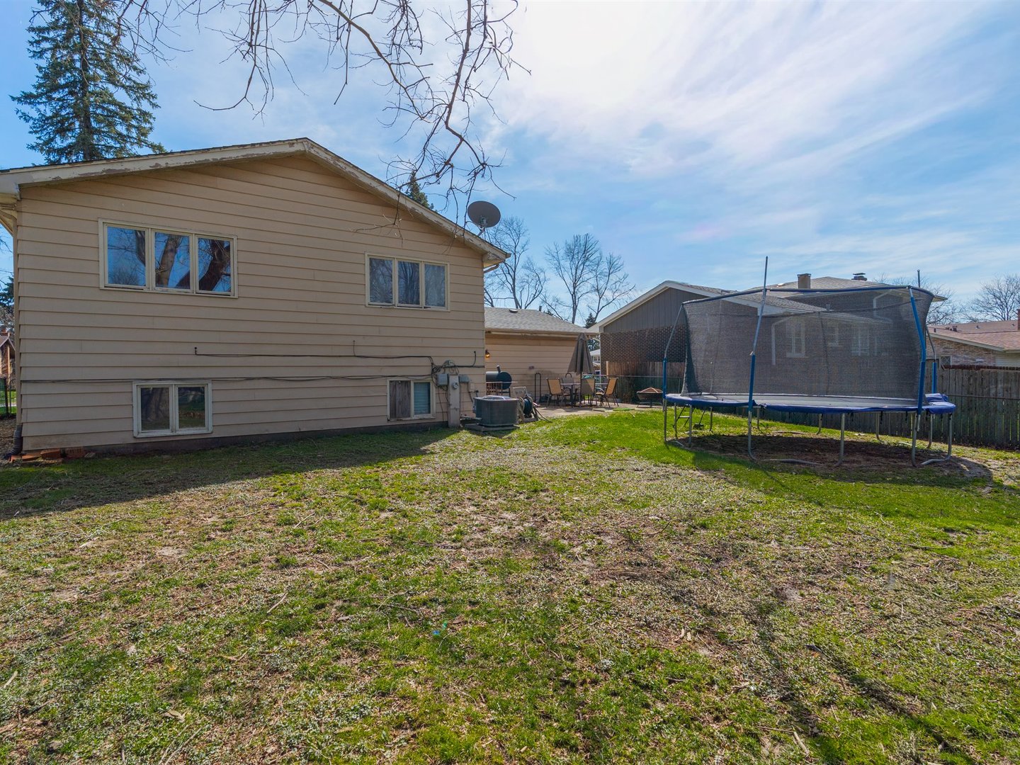 4242 Pinewood Lane, Matteson, IL 60443