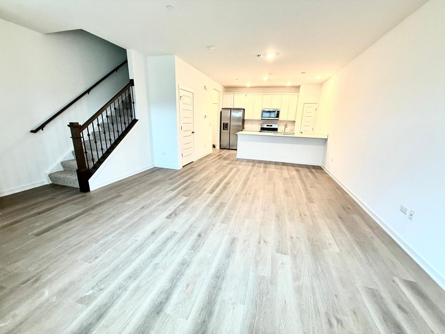 2272 Barbera Drive #2272, Oswego, IL 60543