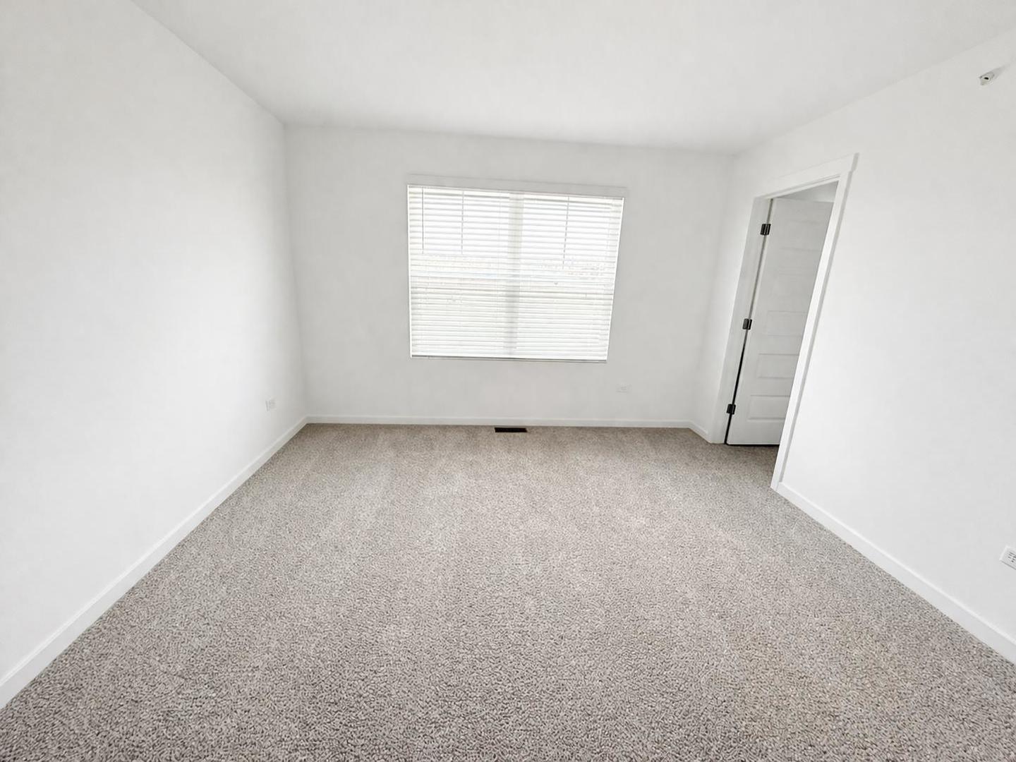 2272 Barbera Drive #2272, Oswego, IL 60543