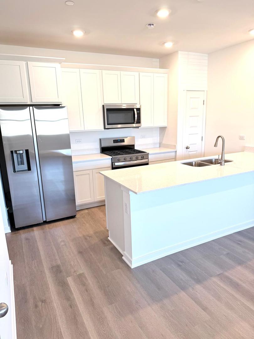 2272 Barbera Drive #2272, Oswego, IL 60543