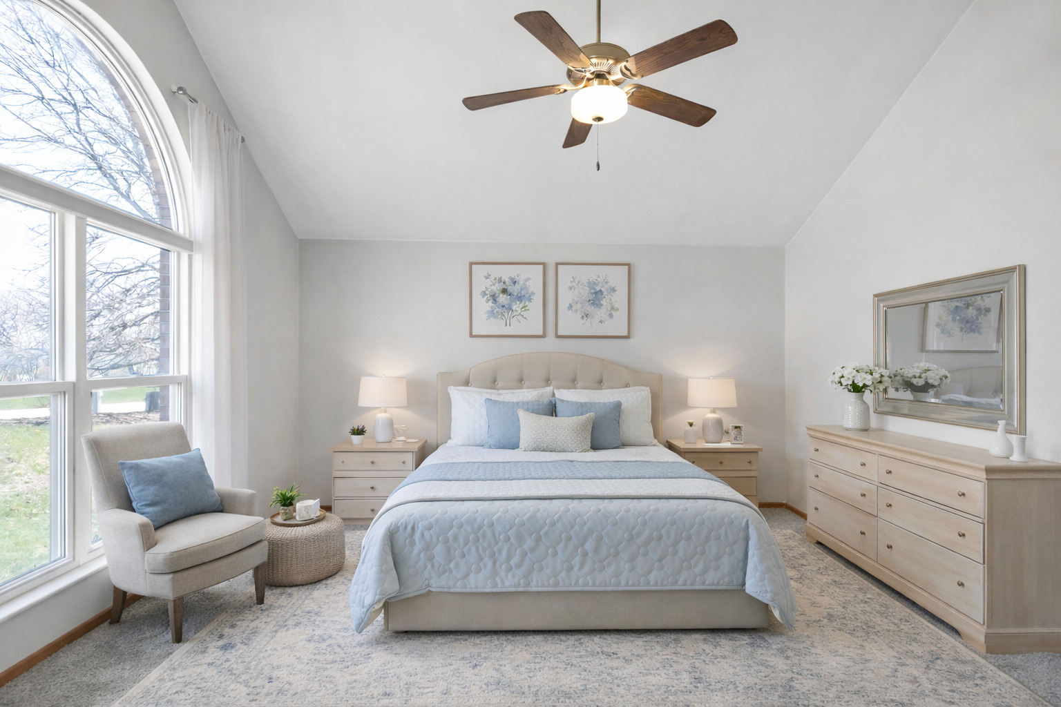 144 Canterbury Court, Bloomingdale, IL 60108