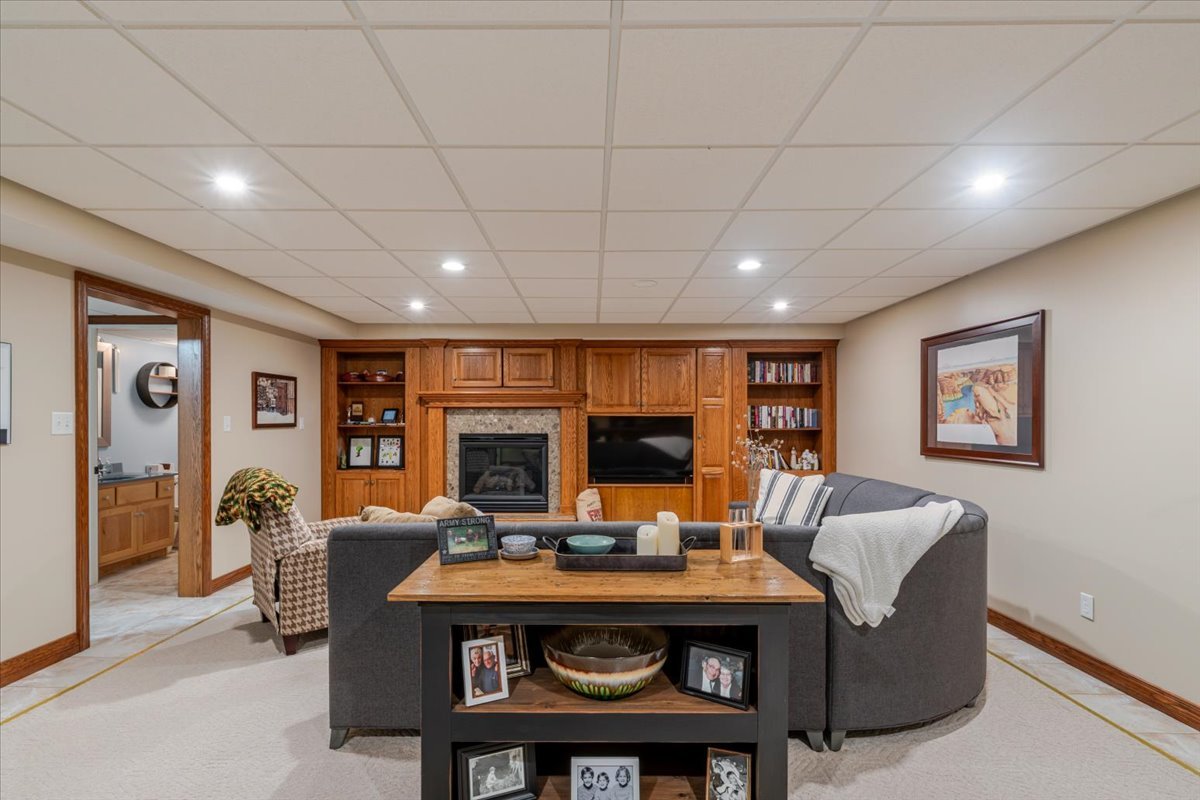 3275 Tohill Lane, Decatur, IL 62521