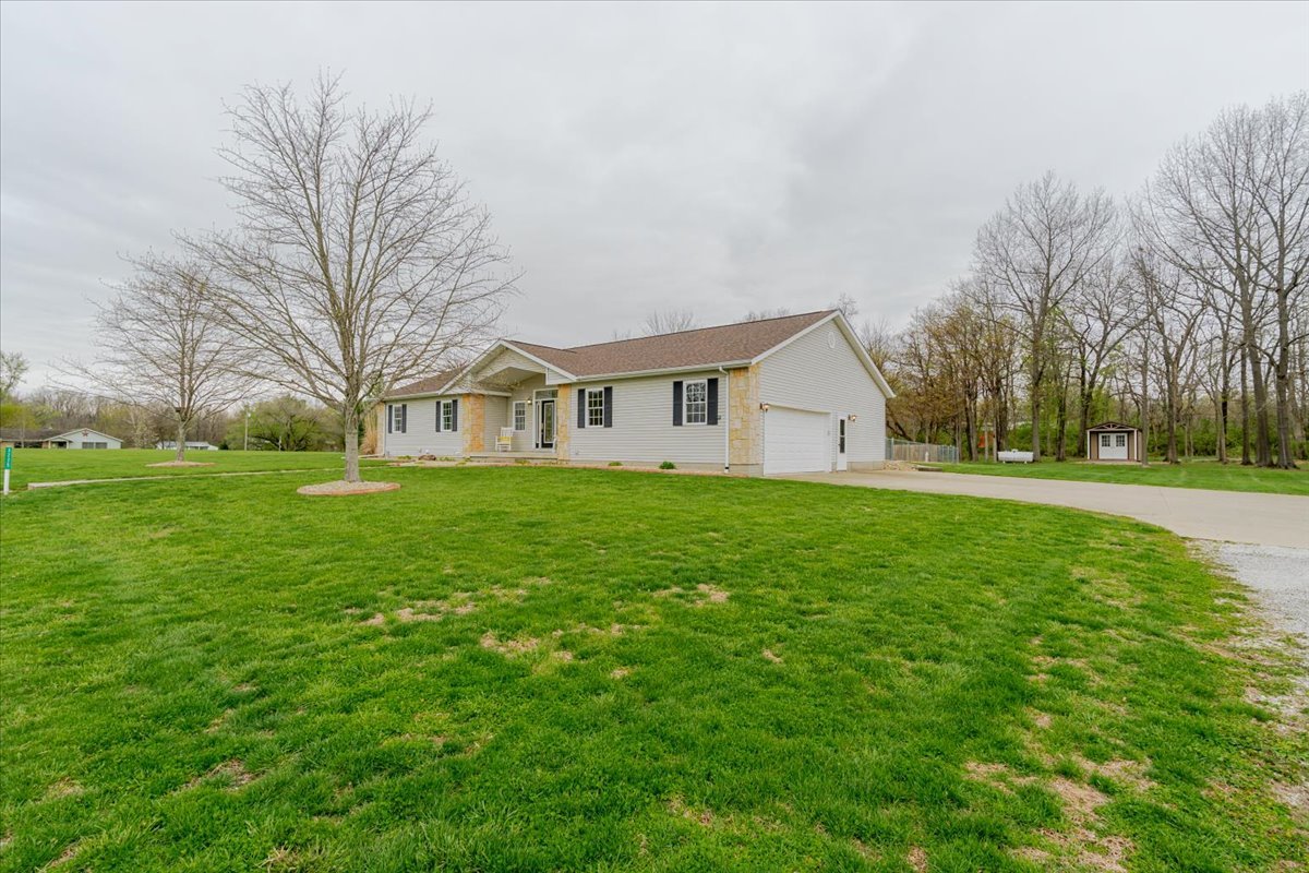 3275 Tohill Lane, Decatur, IL 62521