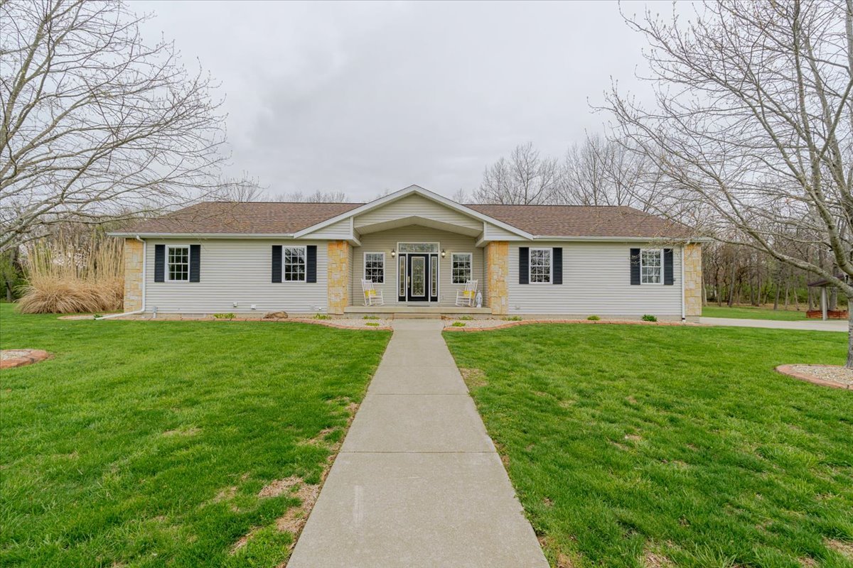 3275 Tohill Lane, Decatur, IL 62521