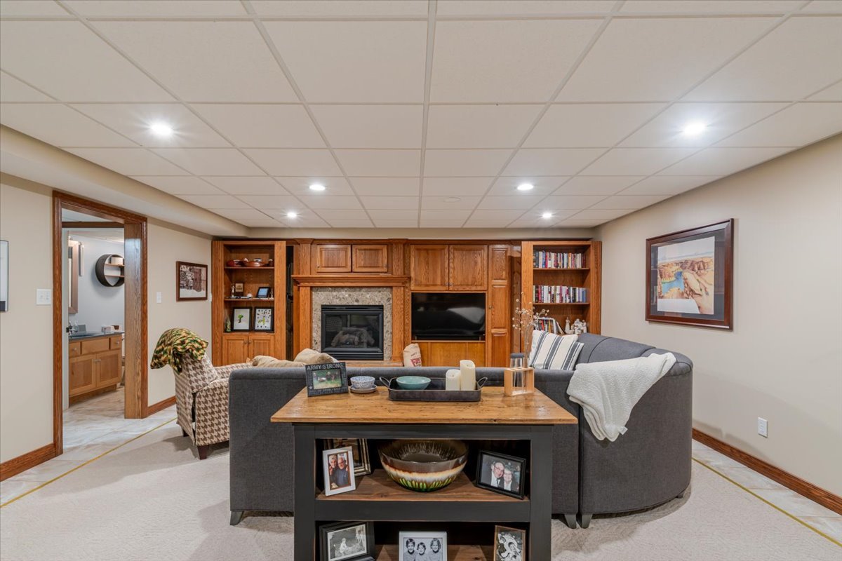 3275 Tohill Lane, Decatur, IL 62521