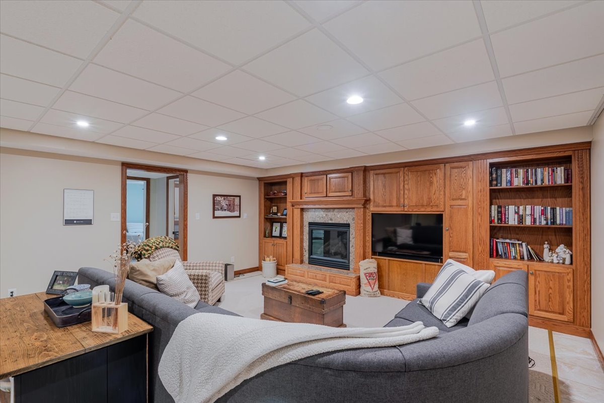 3275 Tohill Lane, Decatur, IL 62521