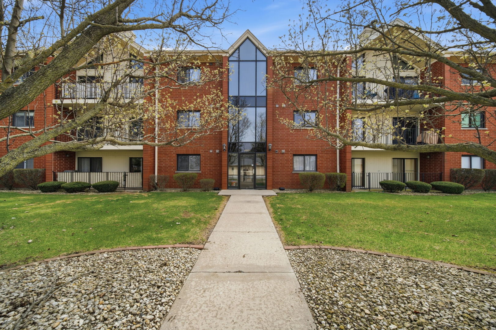 6601 Martin France Circle #2B, Tinley Park, IL 60477