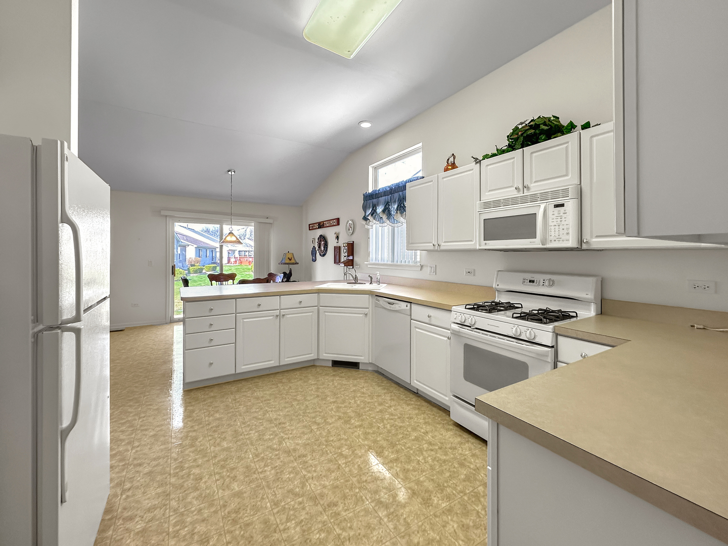 13954 S Tamarack Drive, Plainfield, IL 60544