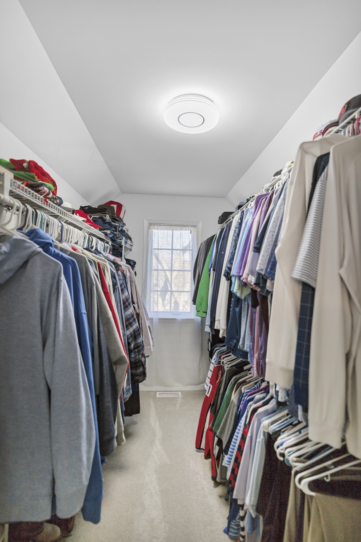 710 Reserve Court, South Elgin, IL 60177