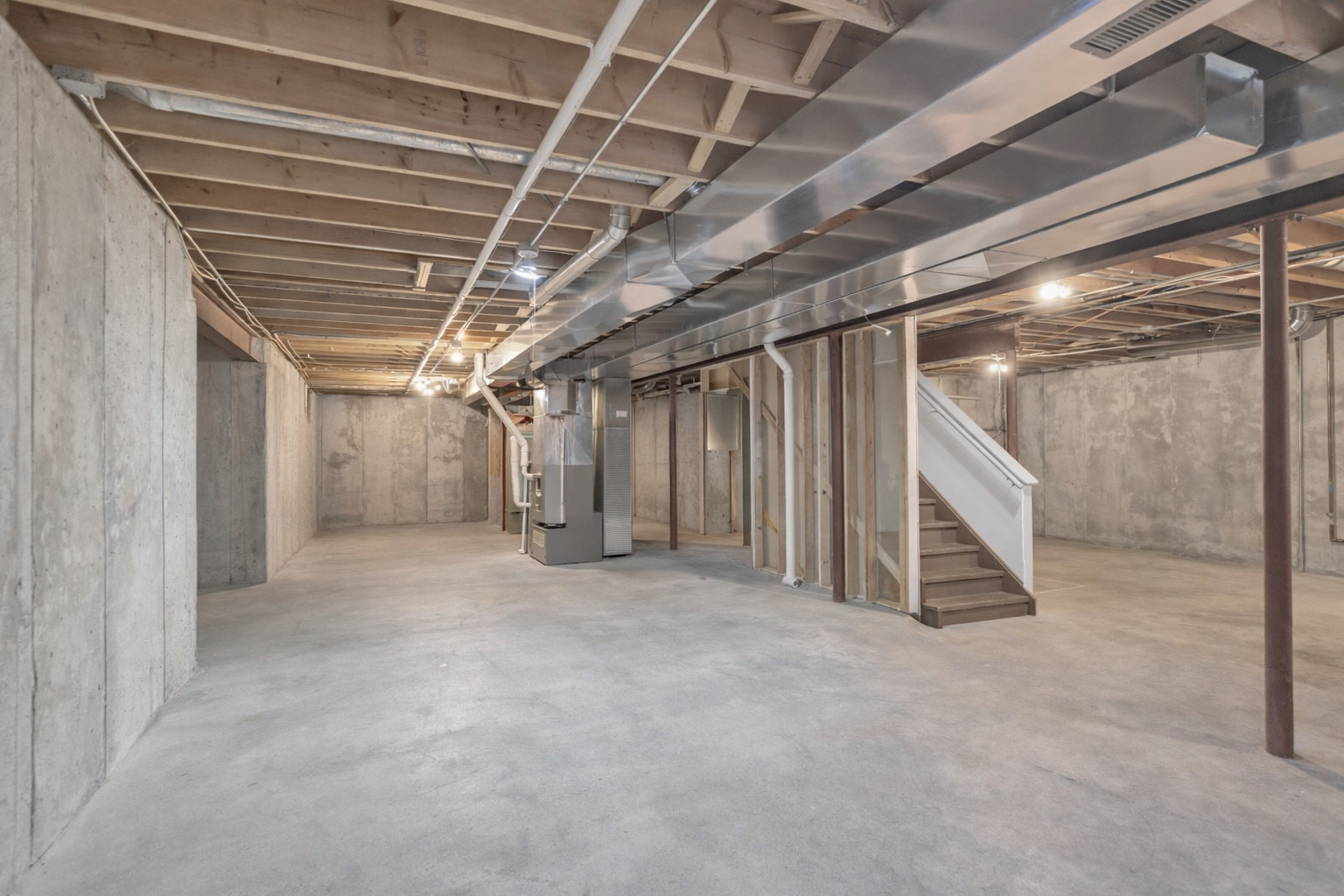 710 Reserve Court, South Elgin, IL 60177