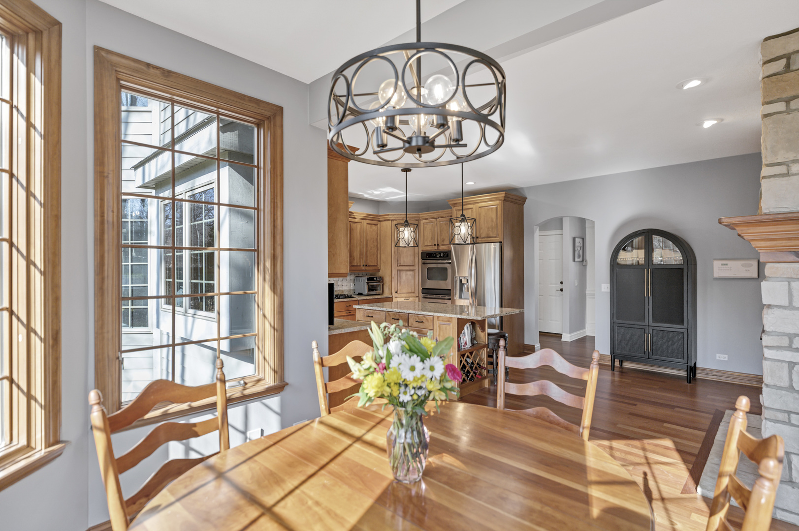 710 Reserve Court, South Elgin, IL 60177