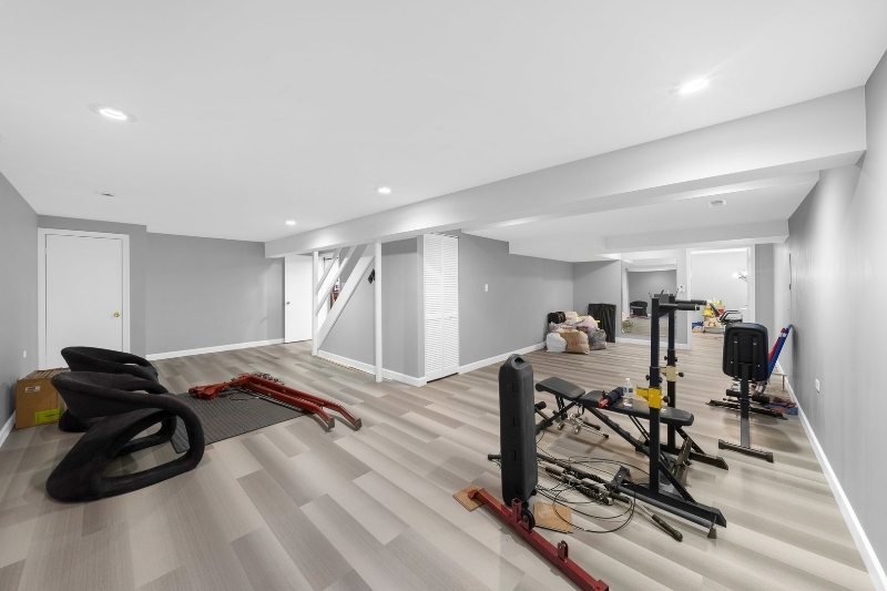 264 N Southport Road, Mundelein, IL 60060