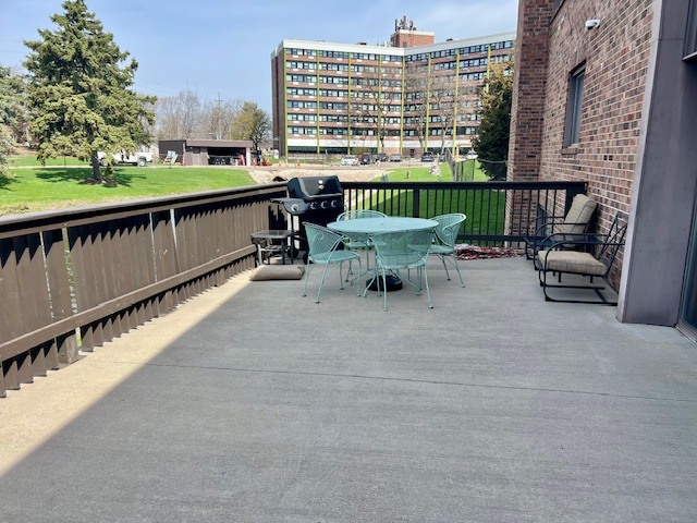 1420 Woodbridge Road #2B, Joliet, IL 60436