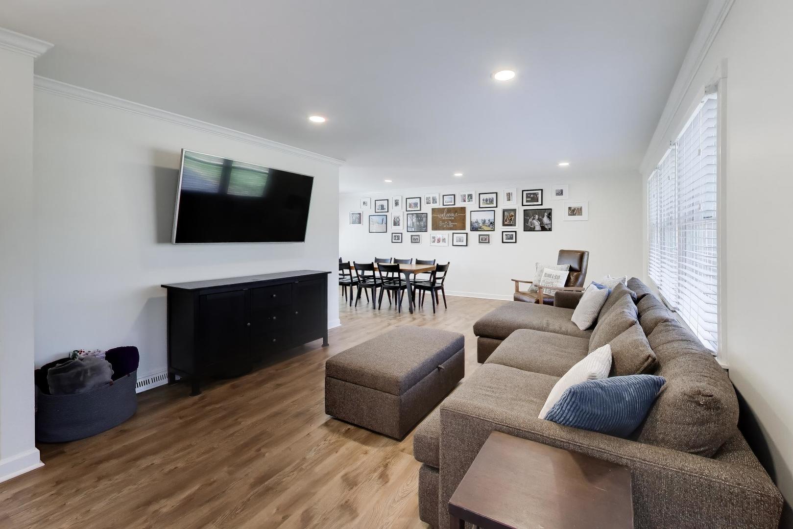 44 Swift Lane, Naperville, IL 60565