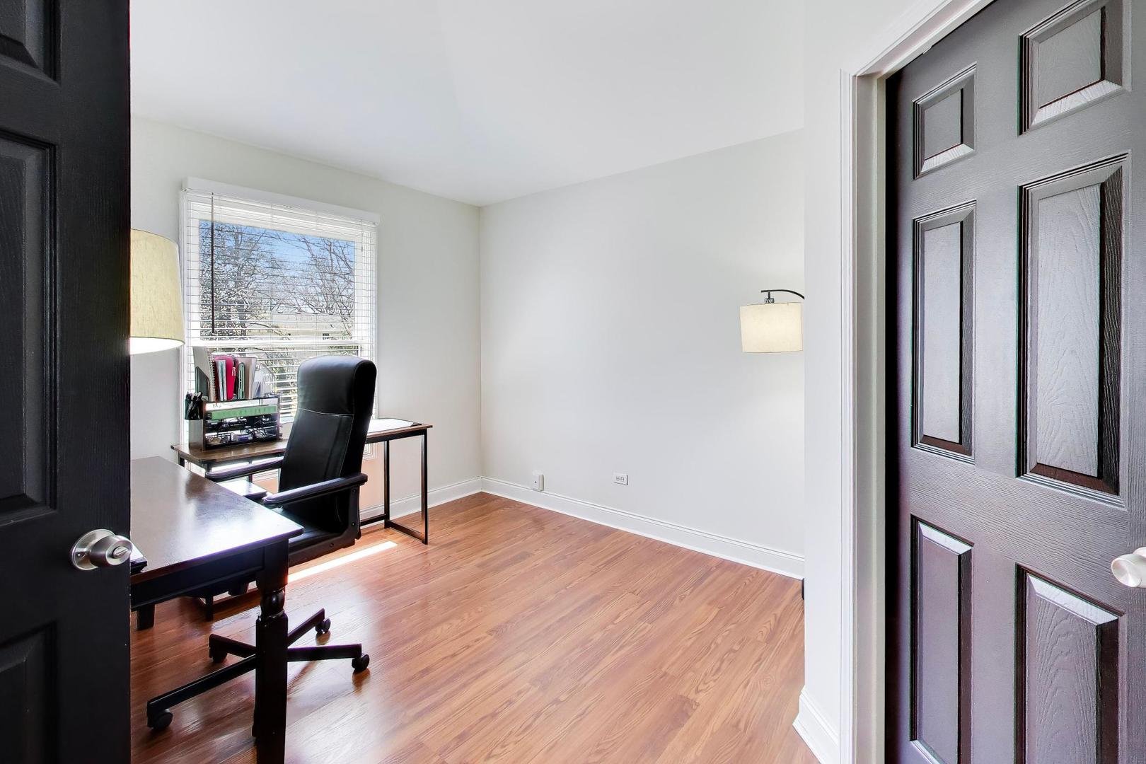 44 Swift Lane, Naperville, IL 60565