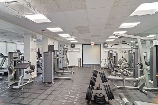 3930 N Pine Grove Avenue #514, Chicago, IL 60613