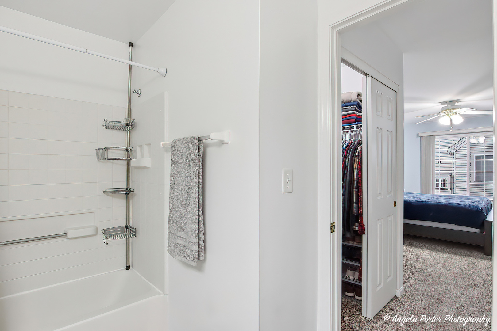 324 New Haven Drive #324, Cary, IL 60013