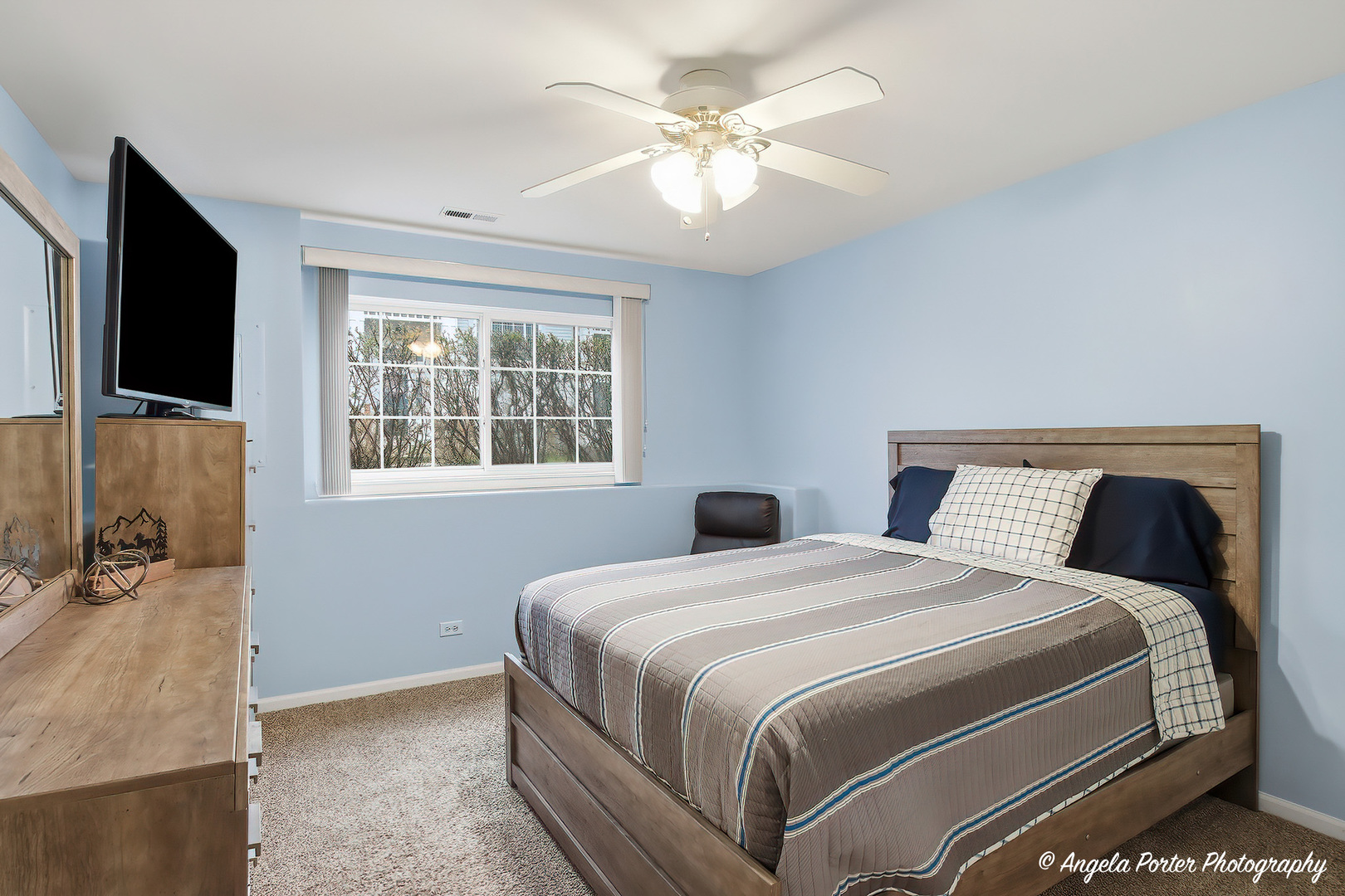 324 New Haven Drive #324, Cary, IL 60013