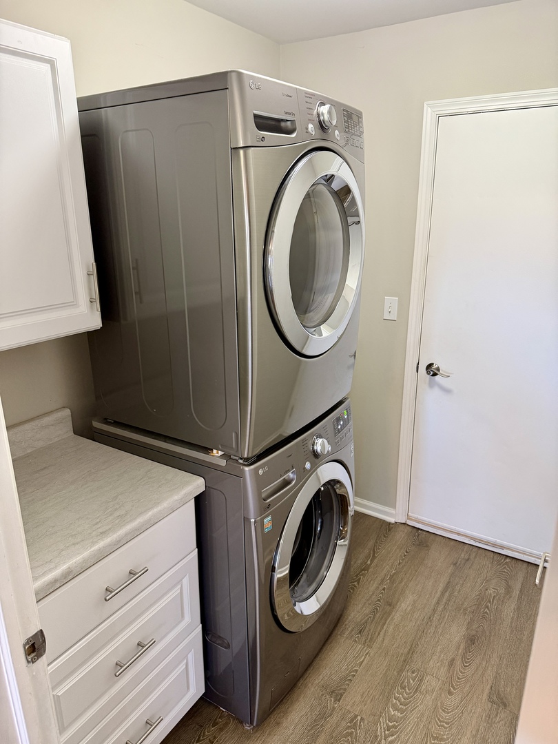 14137 Sterling Drive, Orland Park, IL 60467