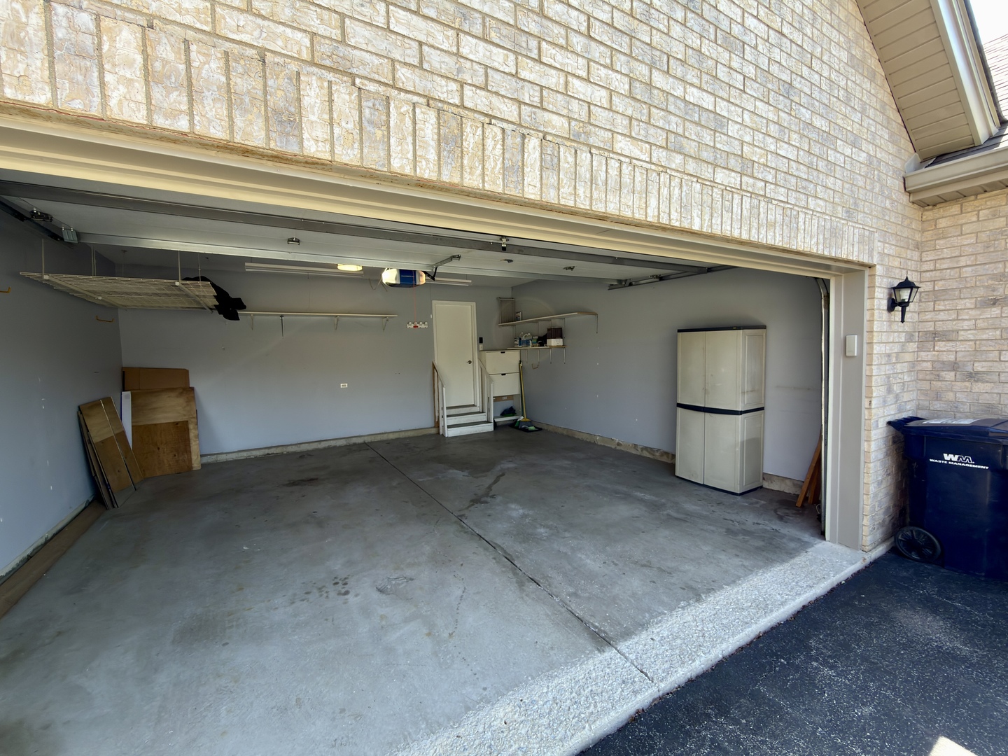 14137 Sterling Drive, Orland Park, IL 60467