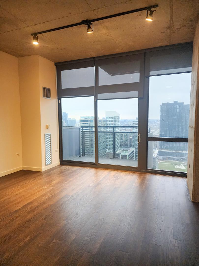 235 W VAN BUREN Street #3209, Chicago, IL 60607