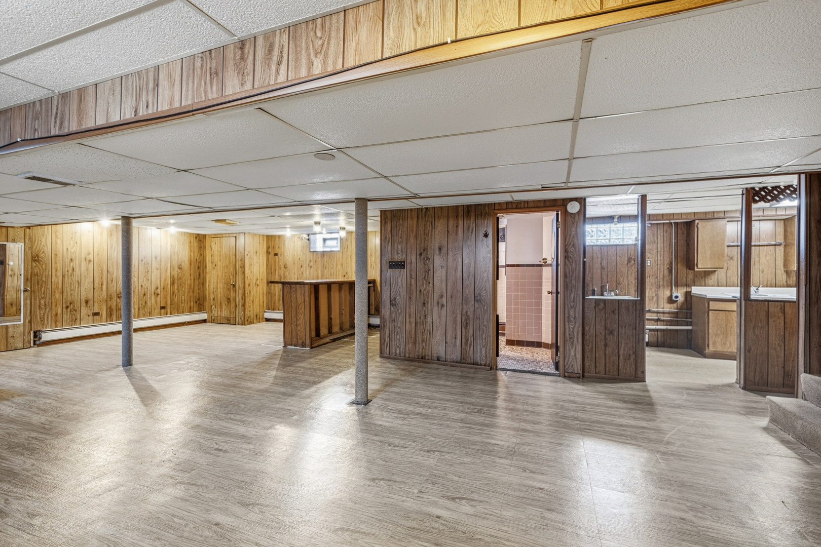 8736 N Ozark Avenue, Niles, IL 60714