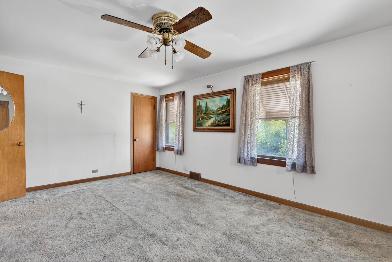 9020 W Forestview Drive, North Riverside, IL 60546