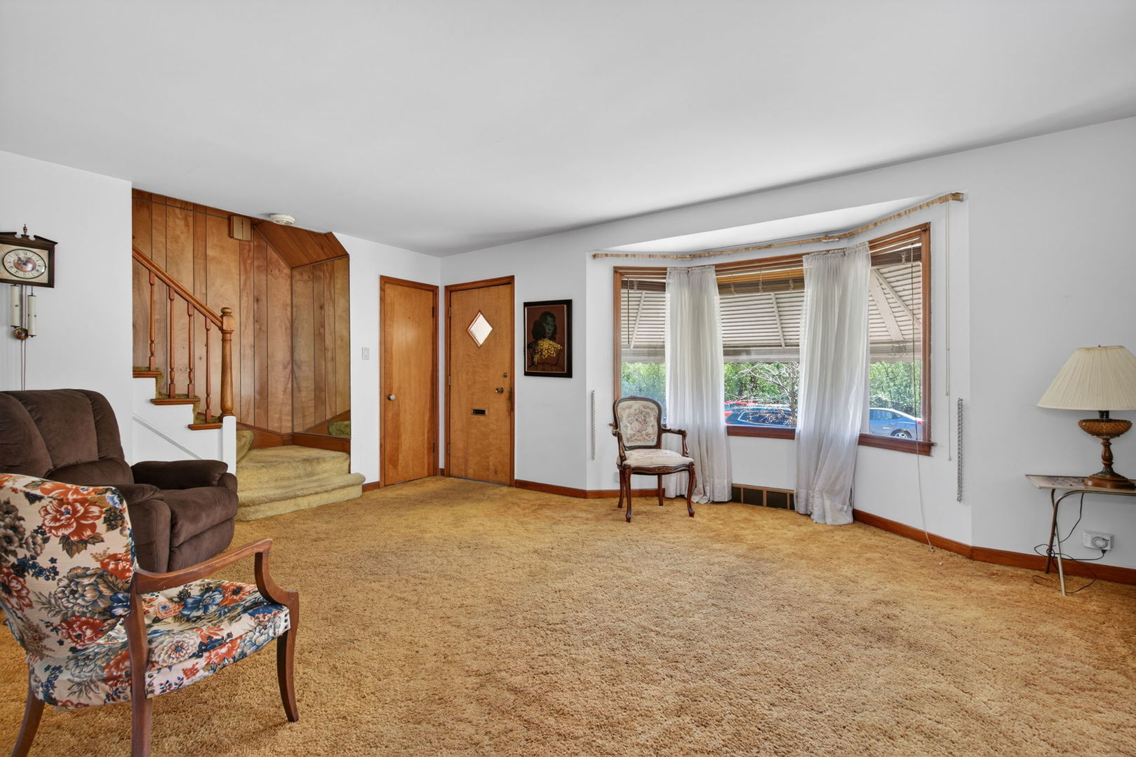 9020 W Forestview Drive, North Riverside, IL 60546