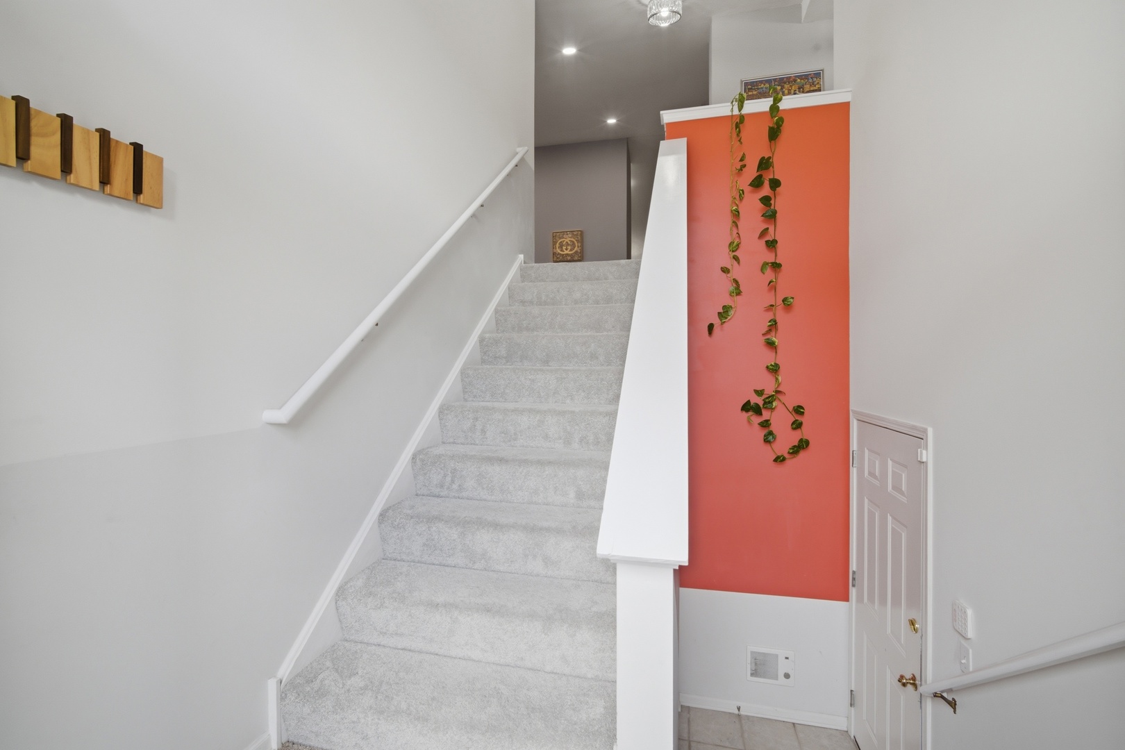 564 Harvey Lake Drive, Vernon Hills, IL 60061