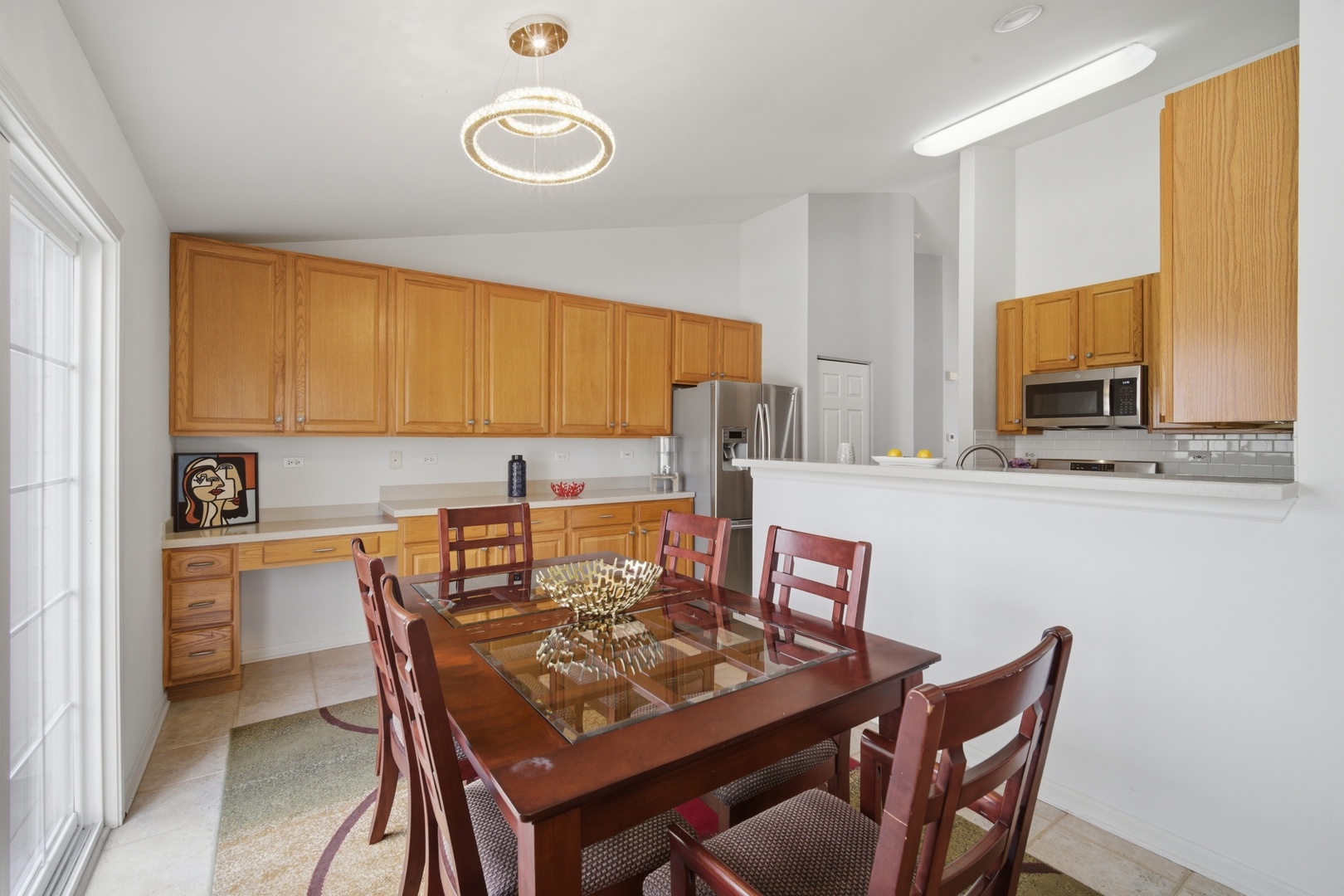 564 Harvey Lake Drive, Vernon Hills, IL 60061