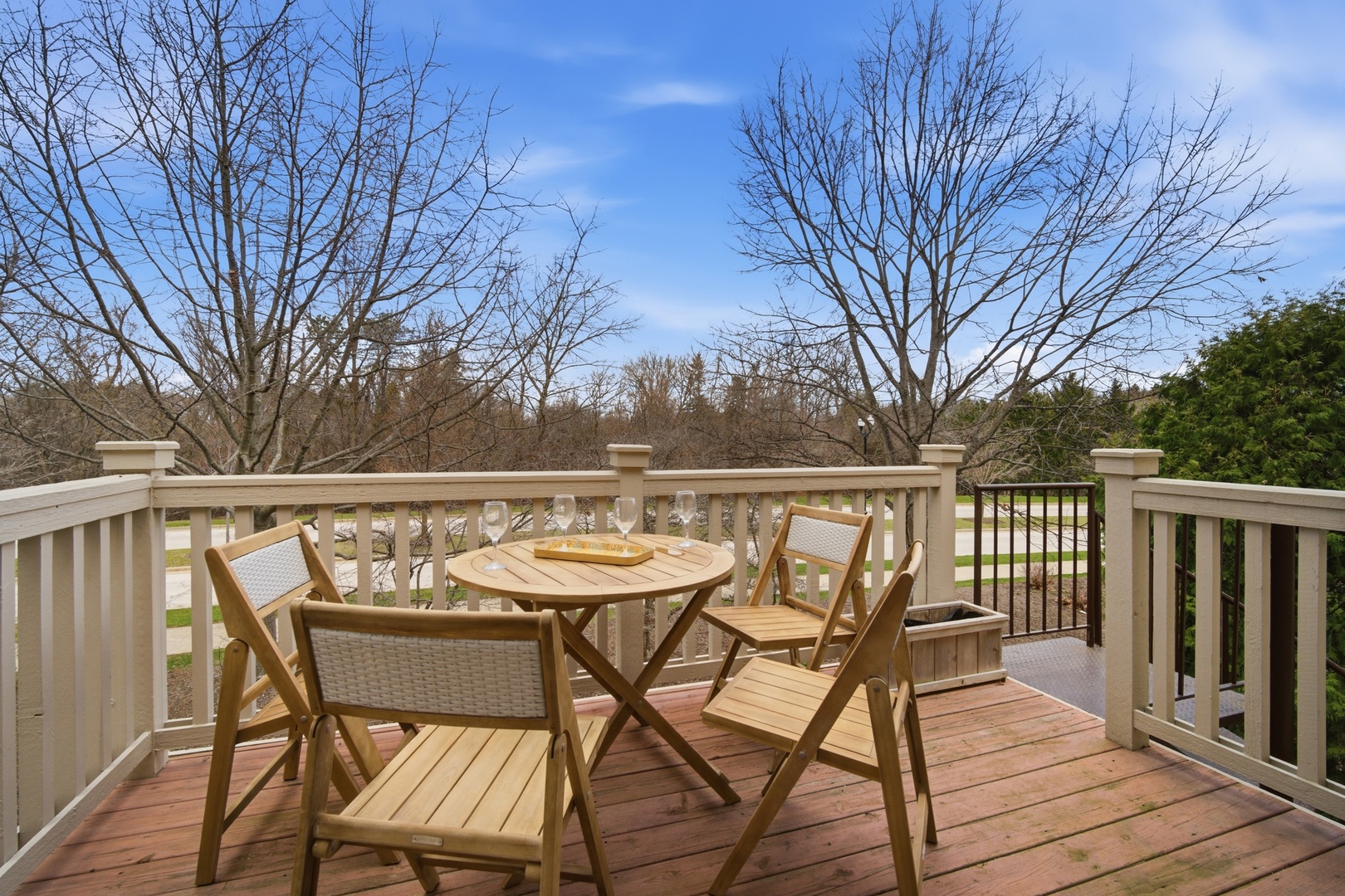 564 Harvey Lake Drive, Vernon Hills, IL 60061