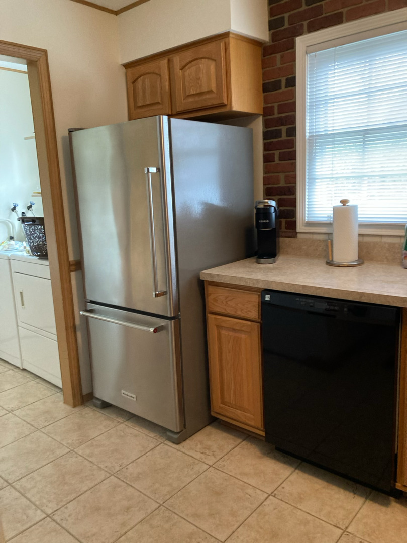 1621 Portsmouth Lane, Schaumburg, IL 60194