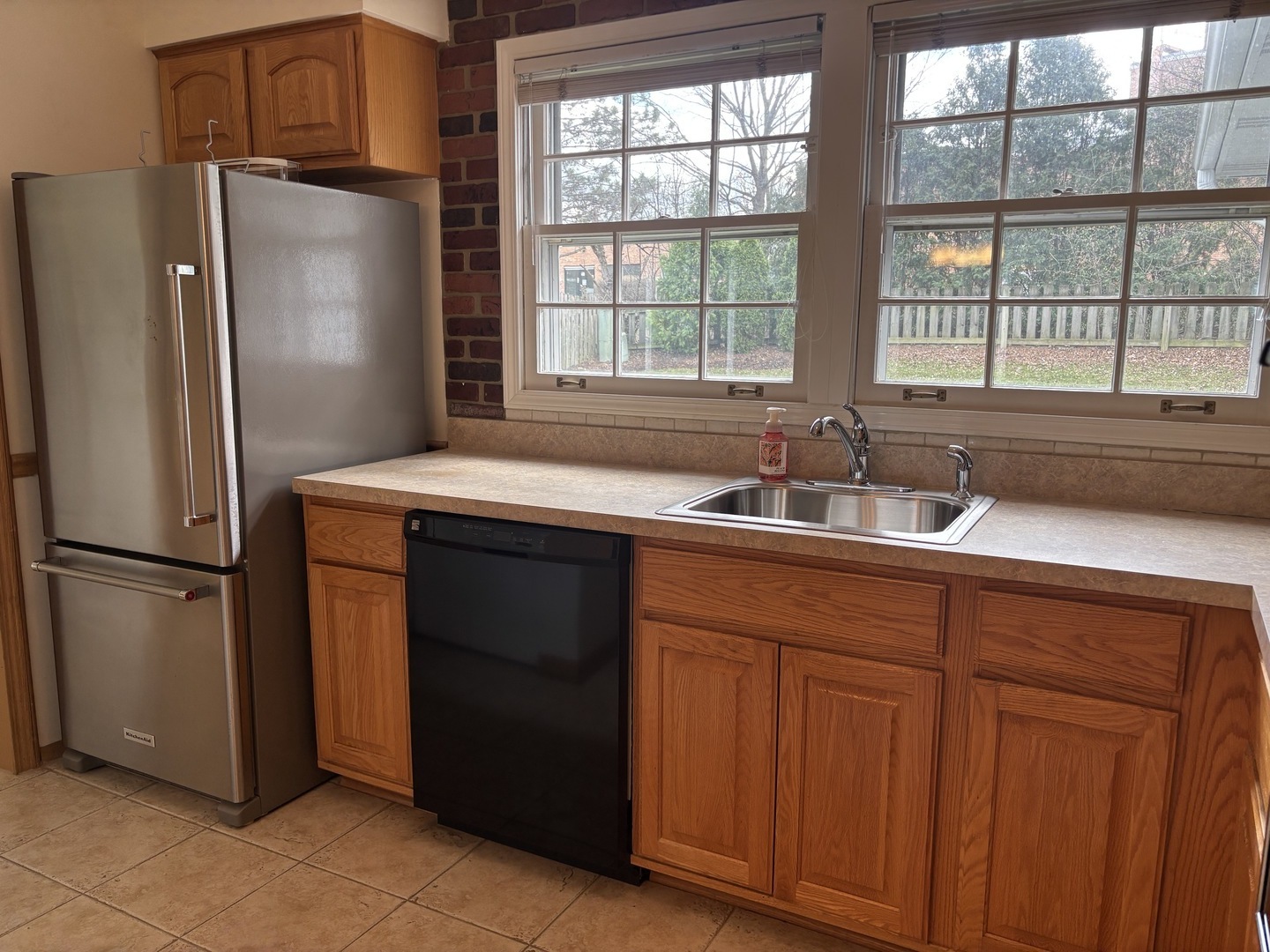 1621 Portsmouth Lane, Schaumburg, IL 60194