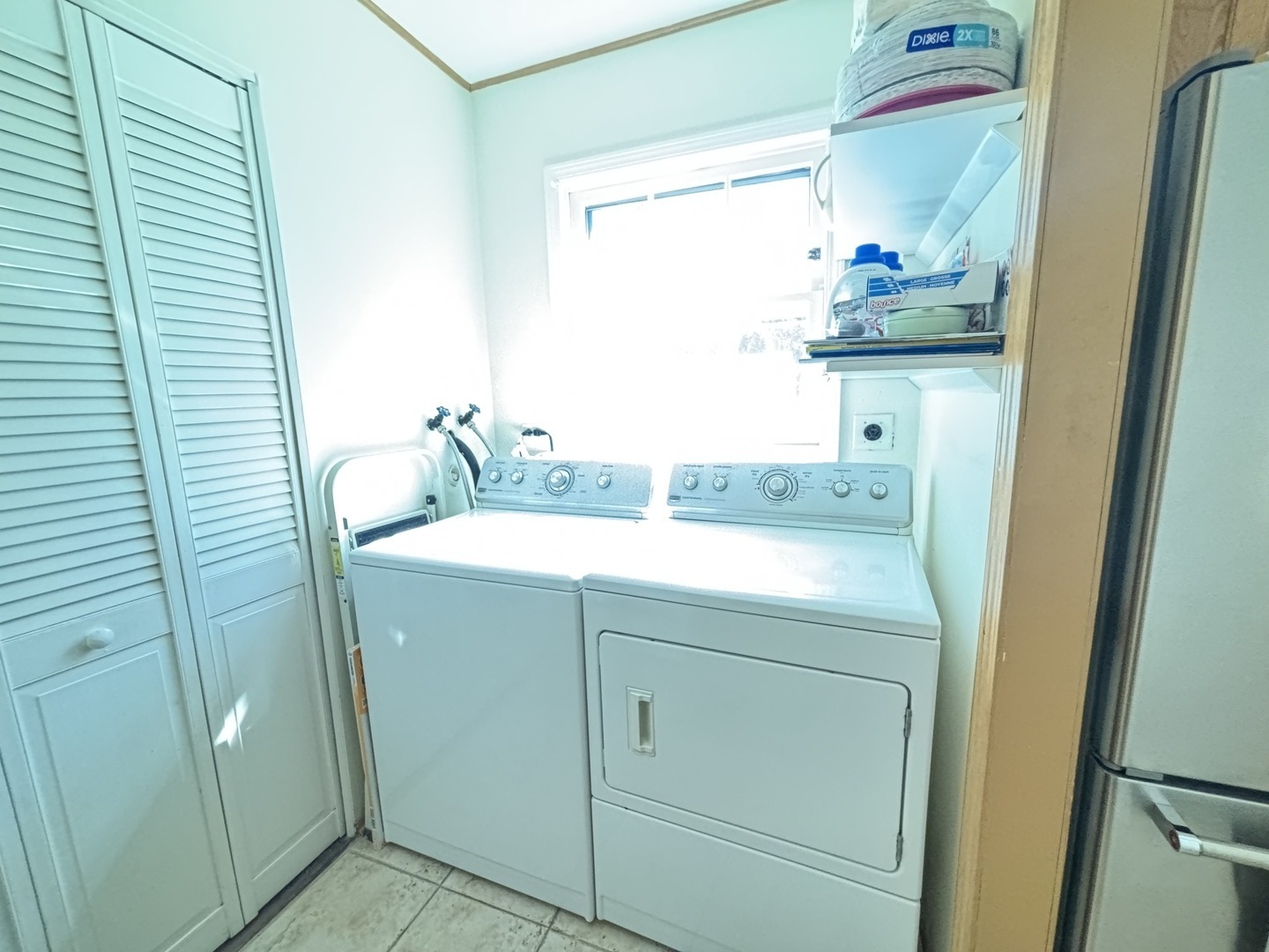 1621 Portsmouth Lane, Schaumburg, IL 60194