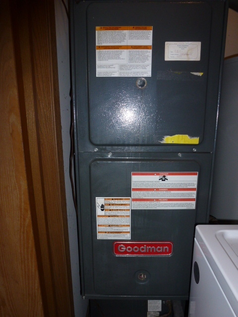 3 Deerefield Court, Clinton, IL 61727