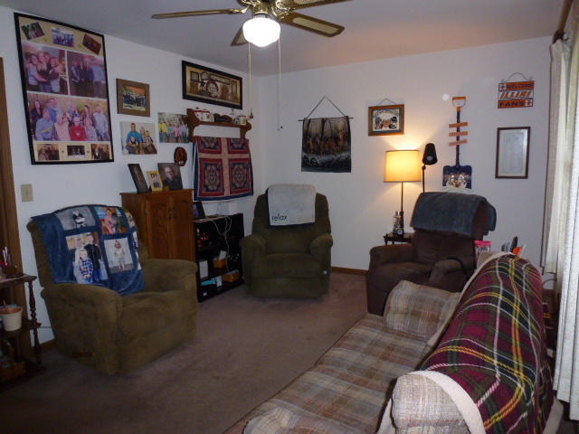 3 Deerefield Court, Clinton, IL 61727