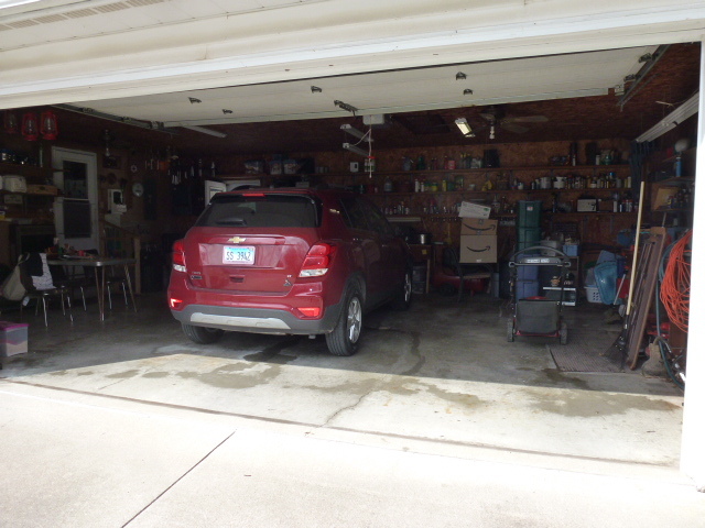 3 Deerefield Court, Clinton, IL 61727