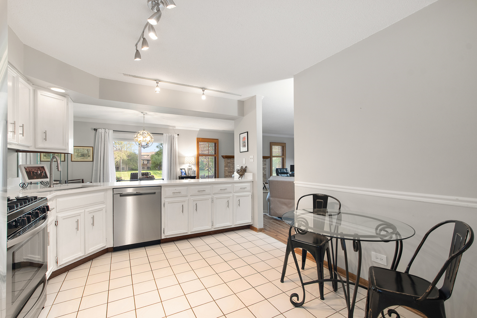 12249 S Arbor Trail #G2, Palos Heights, IL 60463