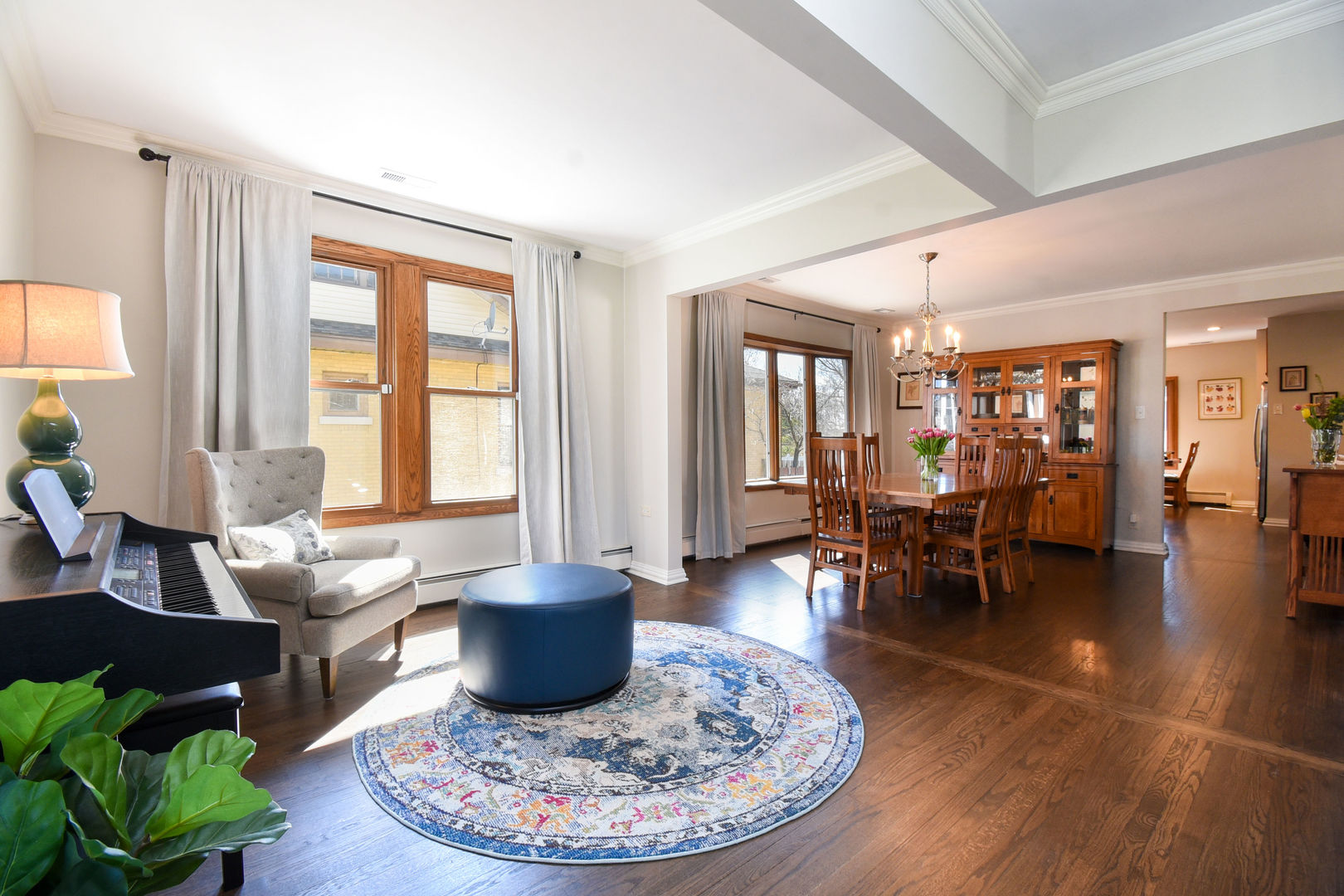 349 Blackhawk Road, Riverside, IL 60546