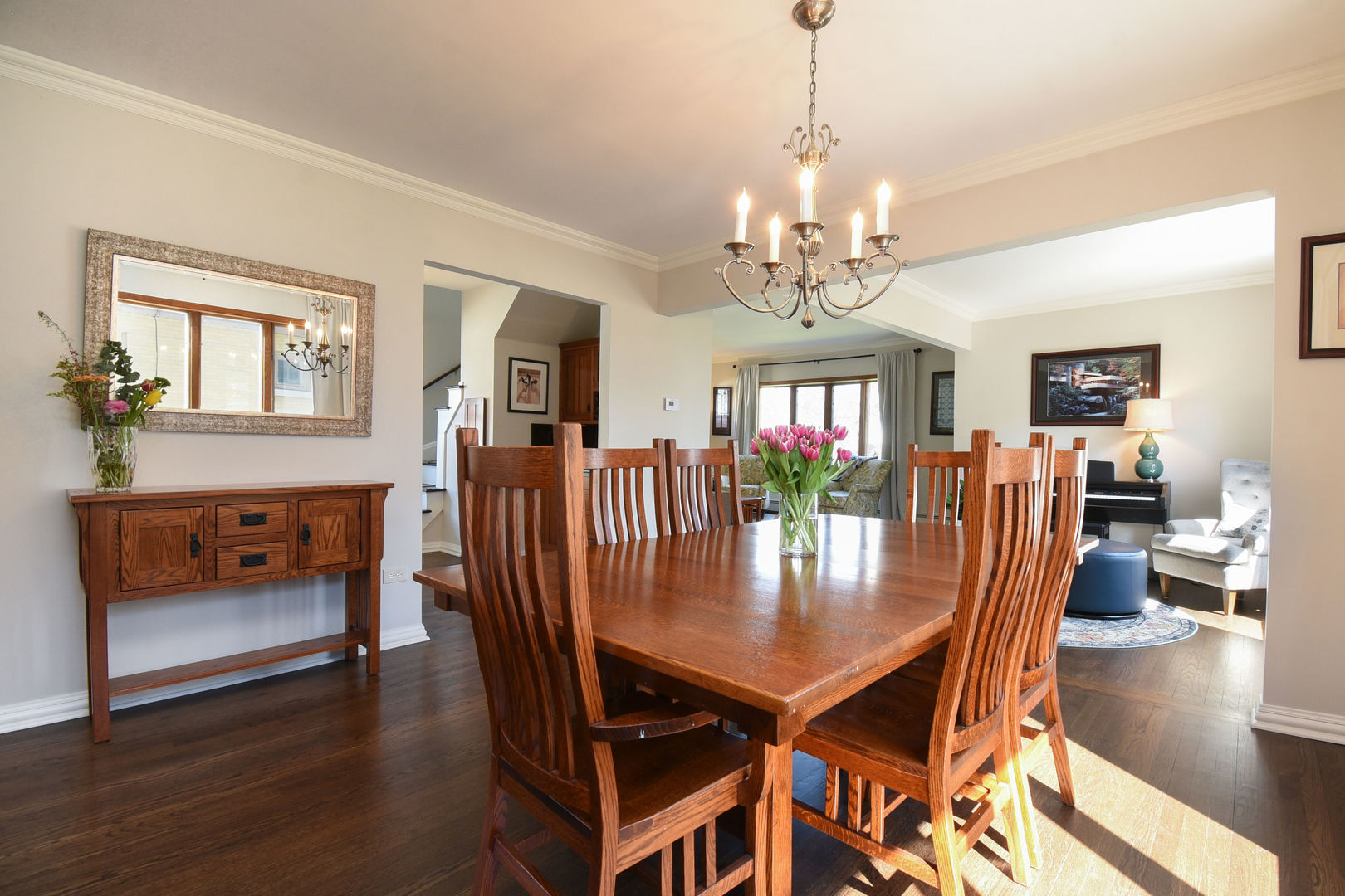 349 Blackhawk Road, Riverside, IL 60546