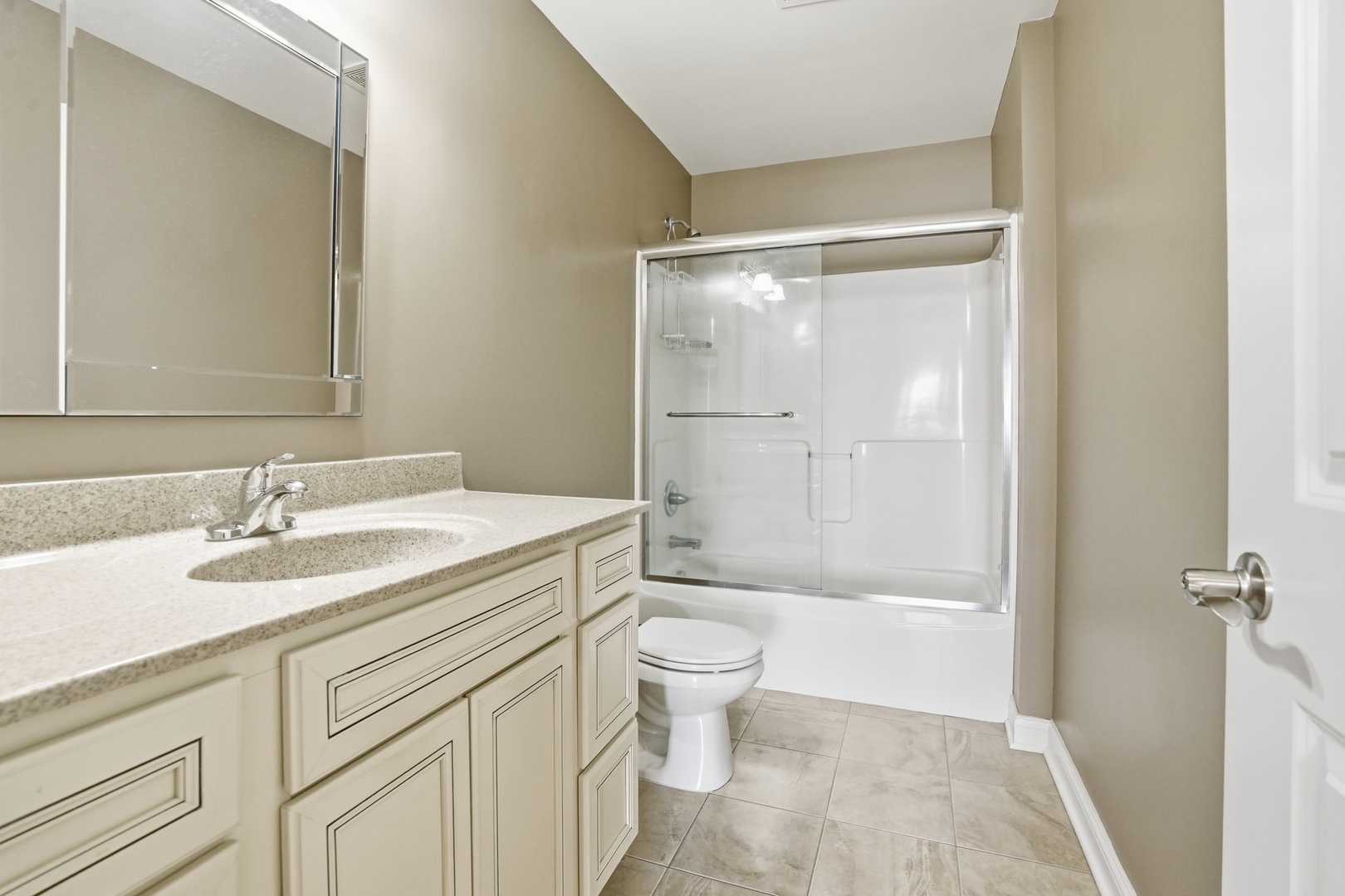 2247 S Robin Lane, Lynwood, IL 60411