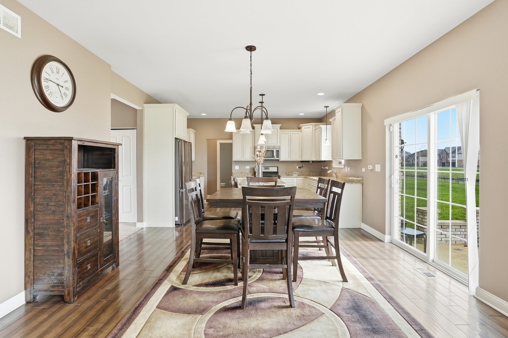 2247 S Robin Lane, Lynwood, IL 60411