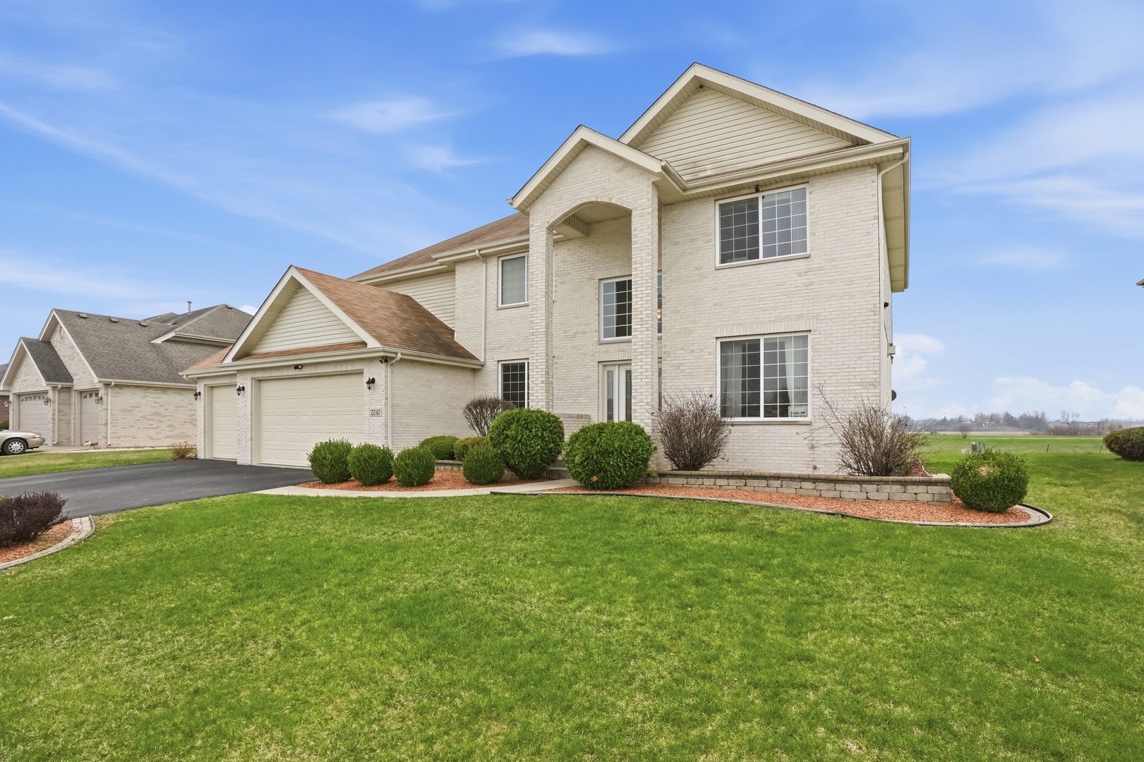 2247 S Robin Lane, Lynwood, IL 60411