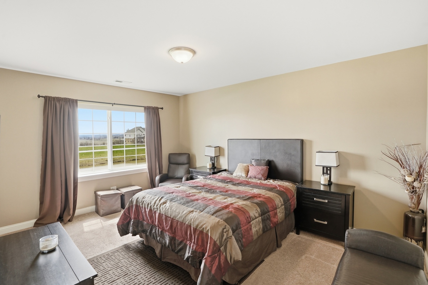 2247 S Robin Lane, Lynwood, IL 60411