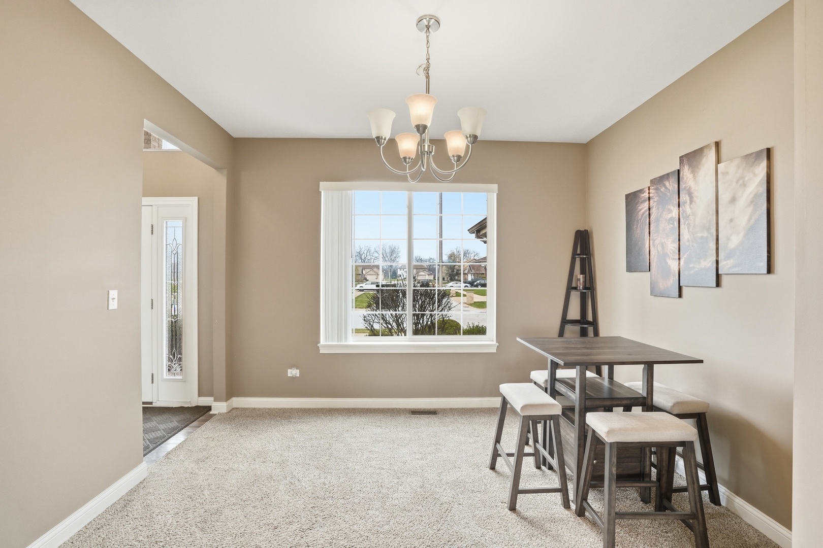 2247 S Robin Lane, Lynwood, IL 60411