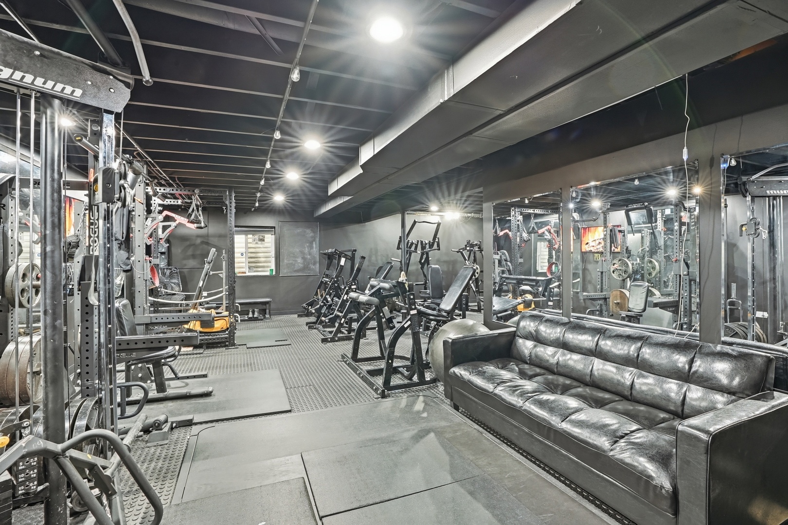 2247 S Robin Lane, Lynwood, IL 60411