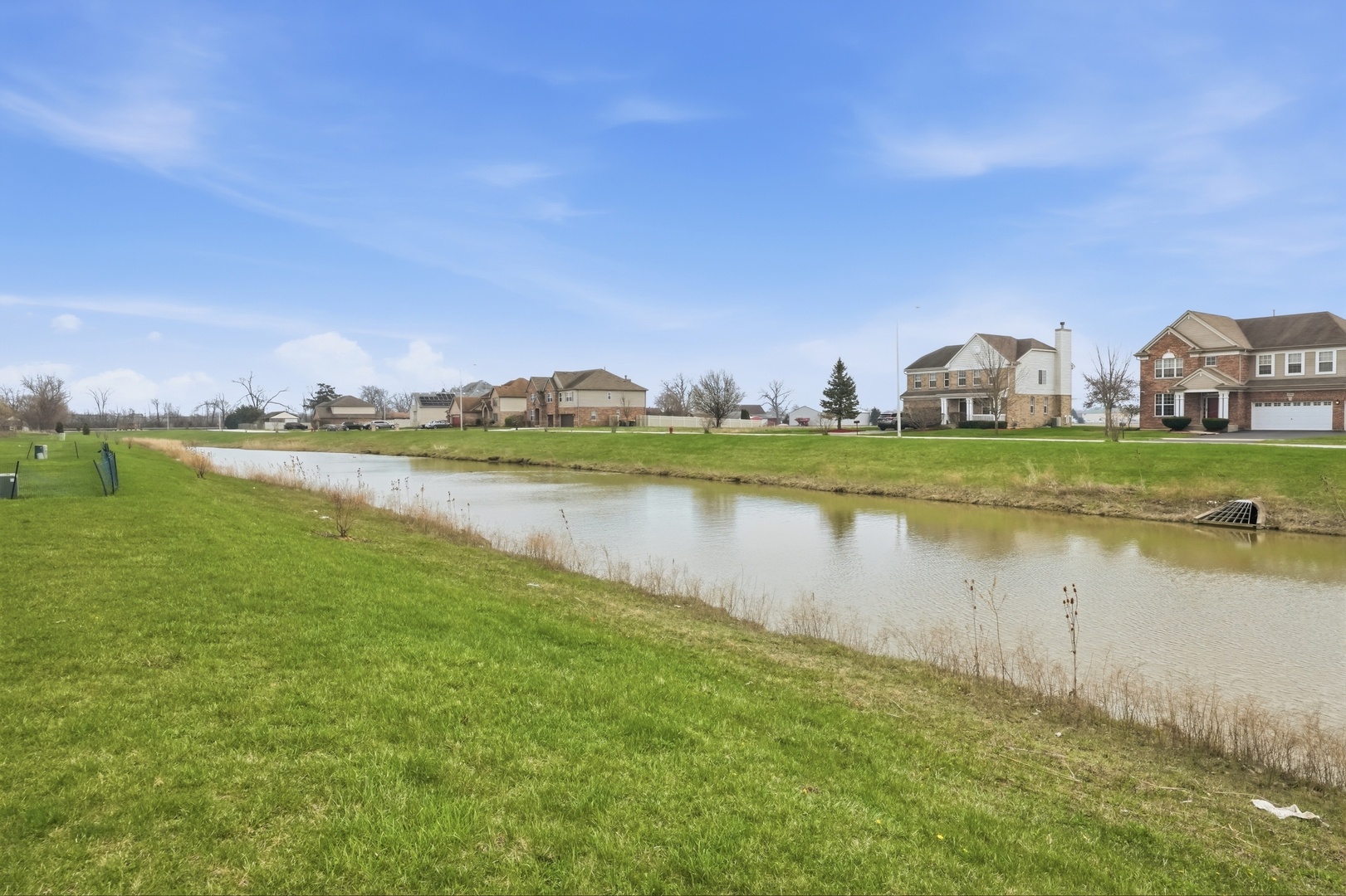 2247 S Robin Lane, Lynwood, IL 60411