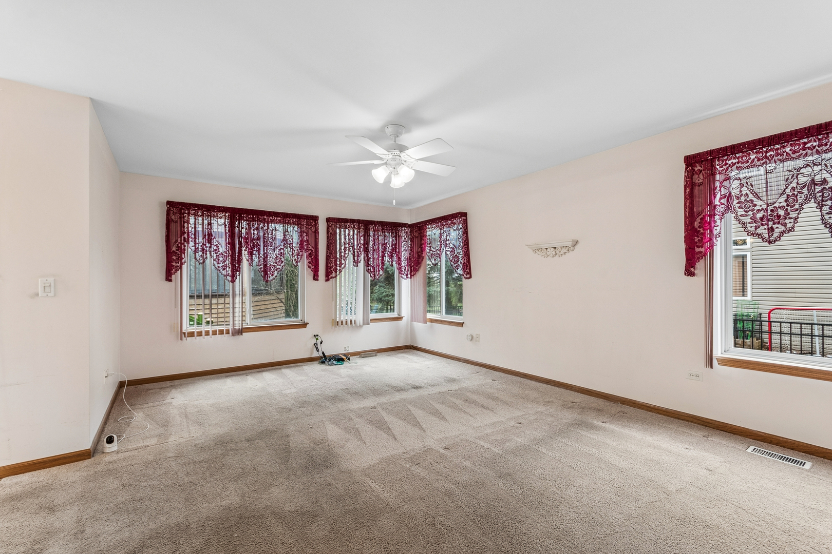 1921 Baldwin Way, Bolingbrook, IL 60490